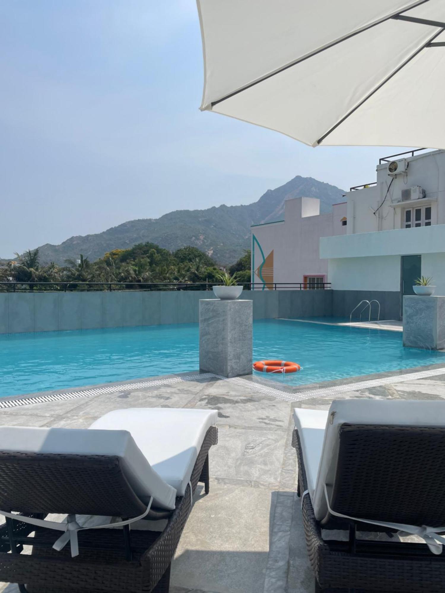 Aashreya Suites Тируваннамалай Экстерьер фото